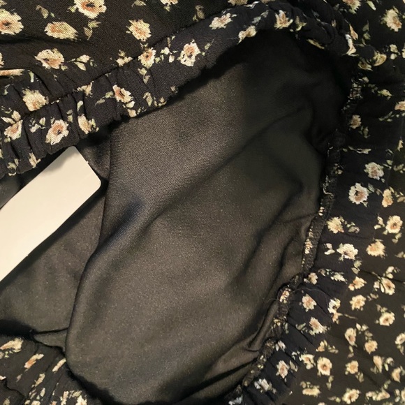 NWT floral long skirt - Picture 5 of 9